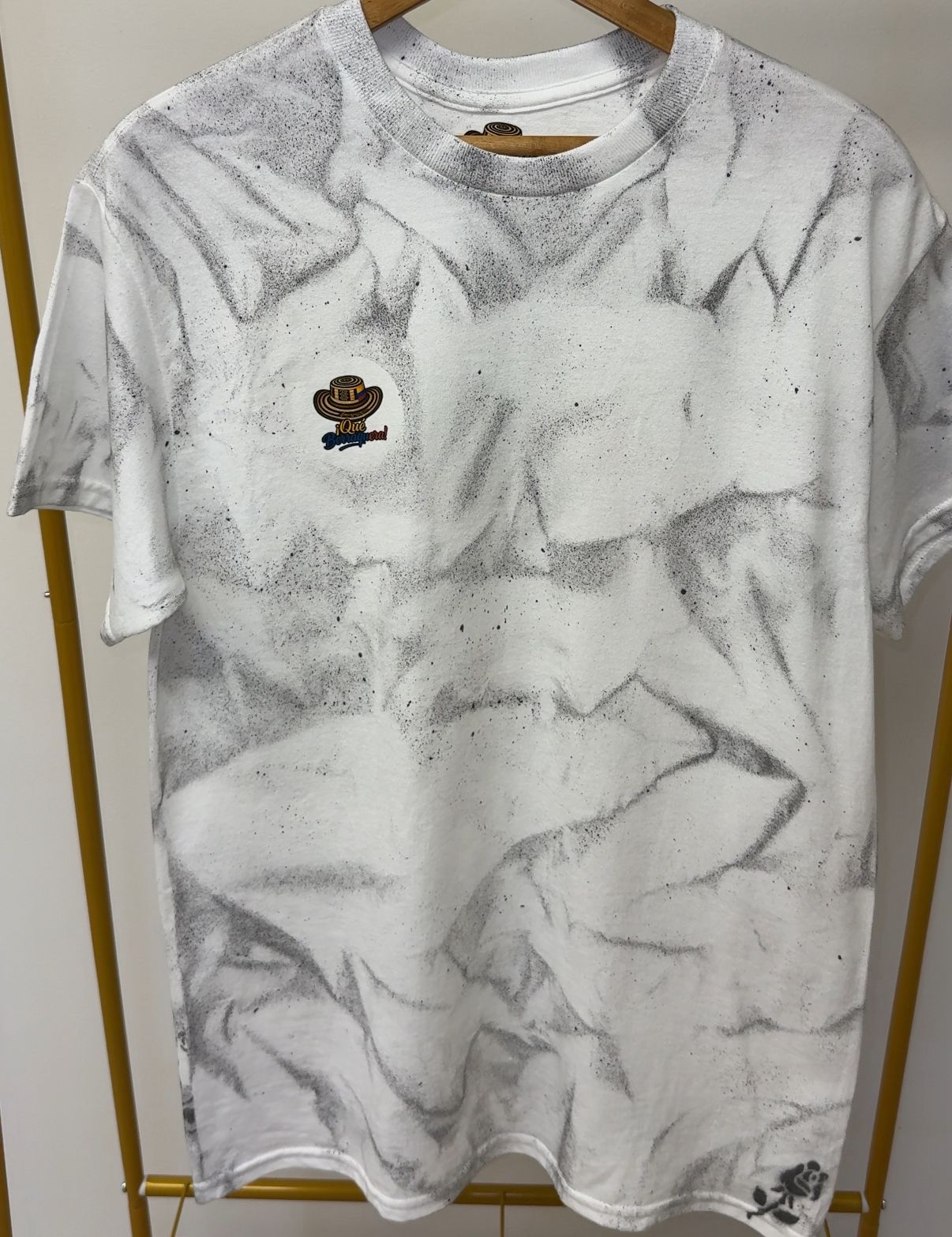 Camiseta Spray Mas Colombiano Que Un Tinto  Mujer